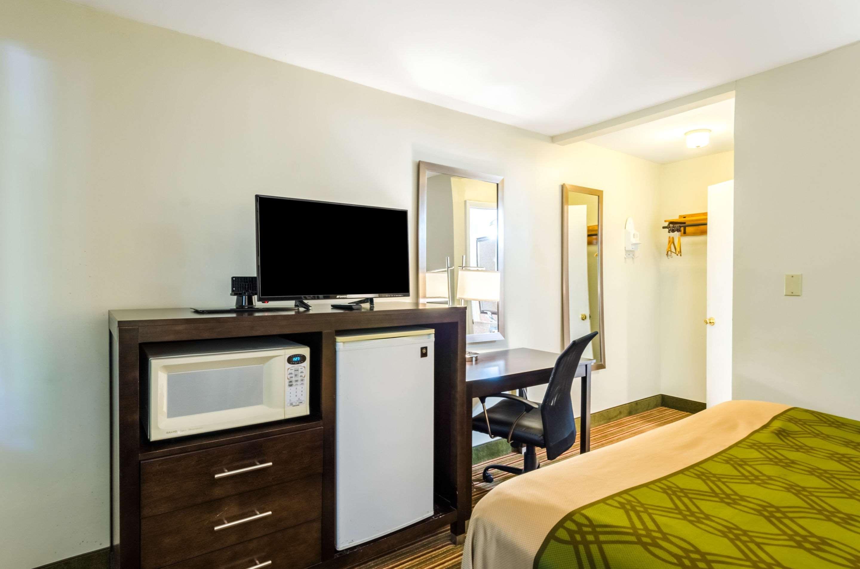 Fairbridge Inn Express Pittsfield Extérieur photo