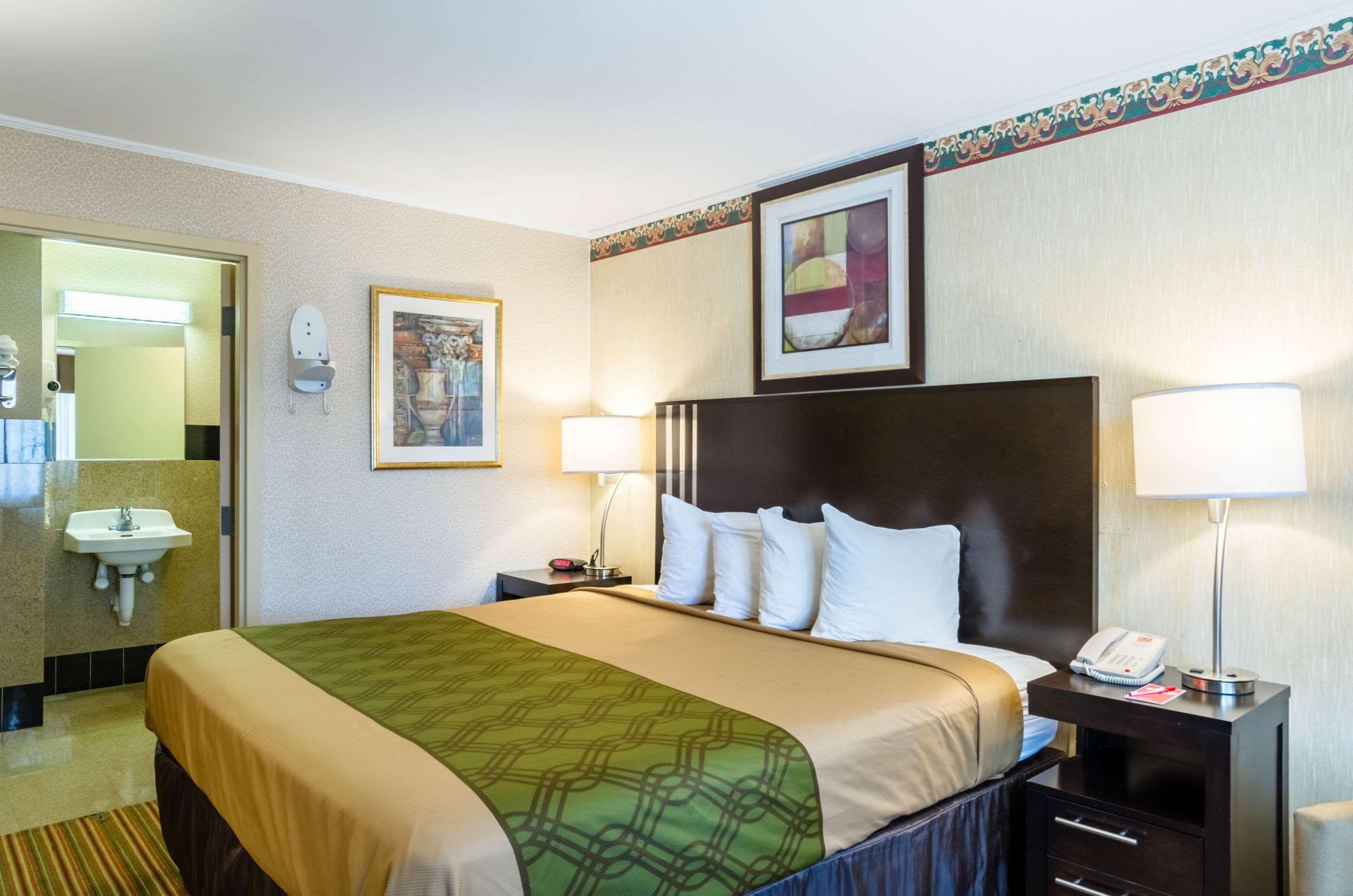 Fairbridge Inn Express Pittsfield Extérieur photo